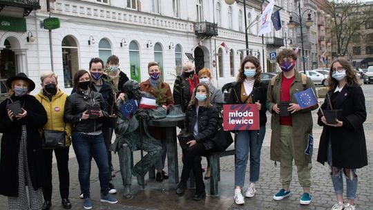 1000 drzew dla Radomia – Wiosna rozdawała sadzonki w centrum Radomia