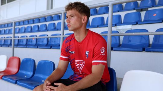 21-letni Eryk PIeczarka nowym pomocnikiem Broni Radom