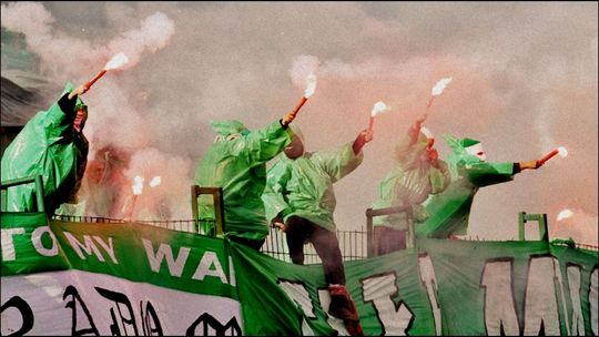 24 kibiców z zarzutami