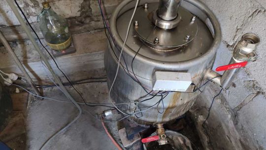 30-latek nielegalnie produkował alkohol