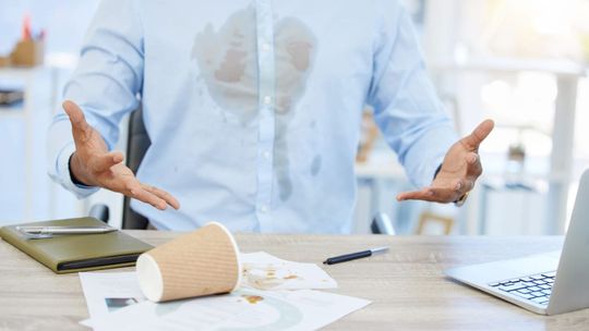 5 błędów w przechowywaniu dokumentów, których unikniesz dzięki segregatorom biurowym!