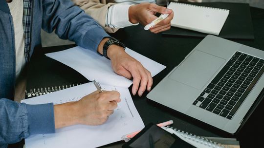 5 korzyści z ukończenia profesjonalnych szkoleń z zamówień publicznych