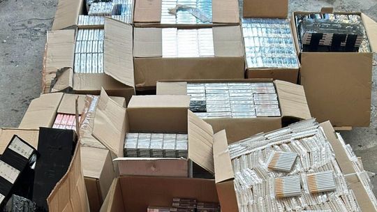 9 tys. paczek papierosów bez akcyzy. 51-latek z Radomia zatrzymany
