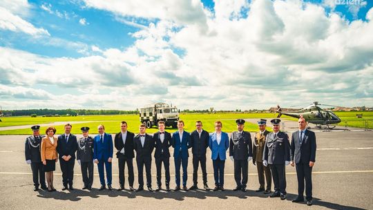 Absolwenci ZDZ z certyfikatami 