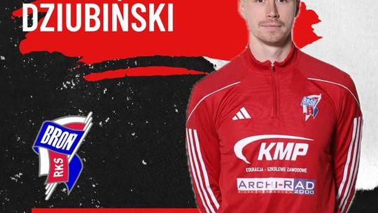 Adrian Dziubiński przedłużył kontrakt z Bronią Radom