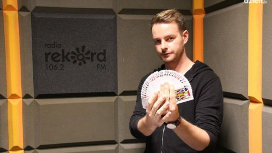 Adrian Pruski (Just Edi Show) w studiu lokalnym Radia Rekord