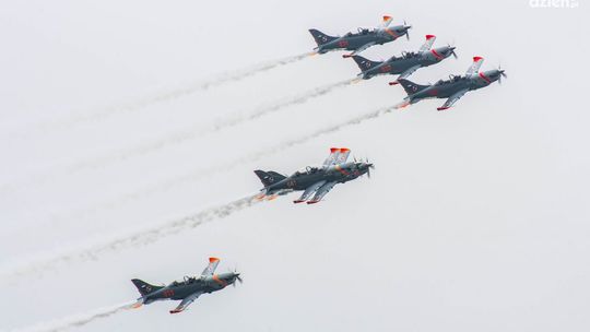 Air Show 2018. Zobaczcie przelot Orlików! Air Show 2018. Zobaczcie przelot Orlików!