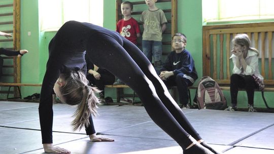 Akrobatyka sportowa w PSP 8