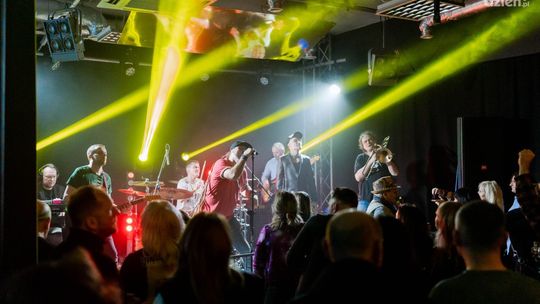 Alicetea zaprasza na Świąteczny Koncert w Amfiteatrze