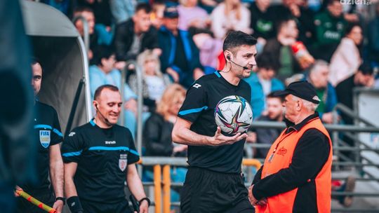 Arbiter z Siedlec sędzią meczu Radomiaka z Miedzią. Prowadził blamaż Zielonych z Zagłębiem