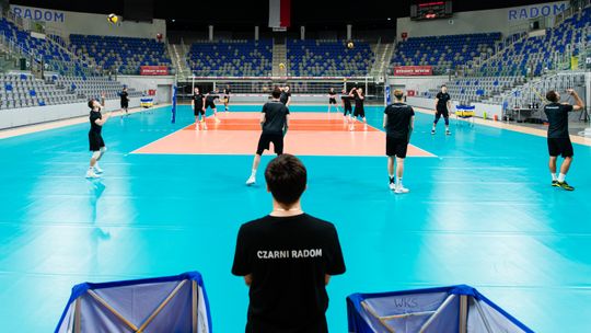 Audyt na finiszu, skład w budowie. Czarni szykują się do nowego sezonu