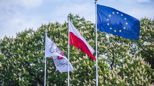 Autobusem po Radomiu. Będzie można zobaczyć inwestycje z pieniędzy unijnych Autobusem po Radomiu. Będzie można zobaczyć inwestycje z pieniędzy unijnych