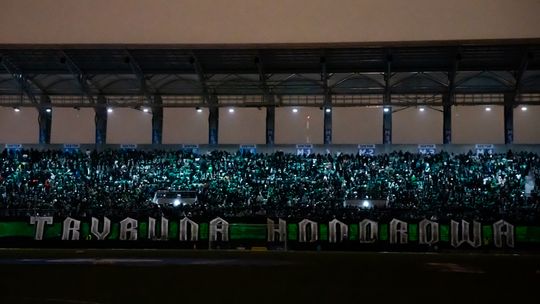 Awaria oświetlenia przy Struga 63. Jest oświadczenie zarządcy stadionu