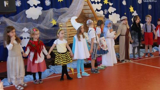 Bajkowe Jasełka w PSP nr 2