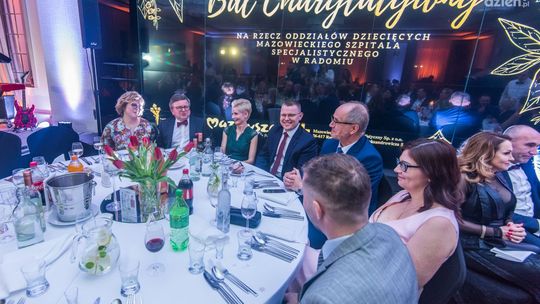 Bal Charytatywny. Trwają licytacje