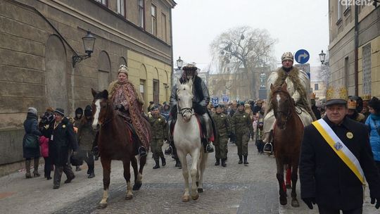 Barwny orszak przeszedł ulicami Radomia