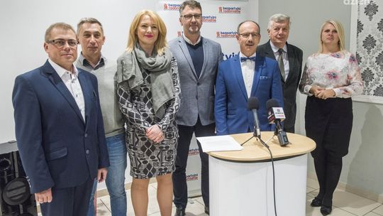 Będą patrzeć na ręce władzy