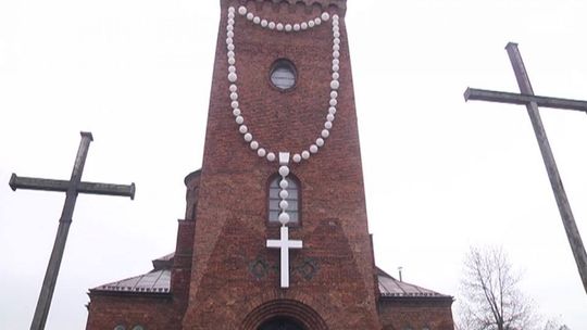 Będzie kara za powieszenie różańca