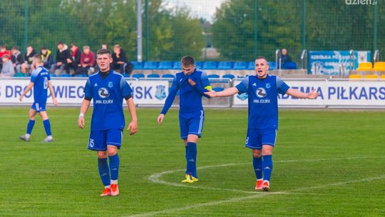 Beniaminek Drogowiec Jedlińsk awansował do 4. ligi! Energia Kozienice na podium