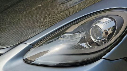 Bezpłatna kontrola świateł już 6 grudnia. Radomskie stacje diagnostyczne włączają się w kampanię „Twoje światła – Nasze bezpieczeństwo”