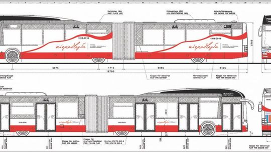 Biało-czerwony autobus na 100-lecie niepodległości