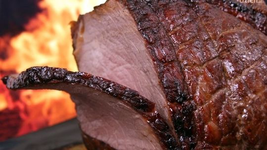 Białobrzegi. Chciała zjeść szynkę, wezwała policję