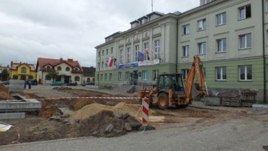 BIAŁOBRZEGI: Miasto pięknieje