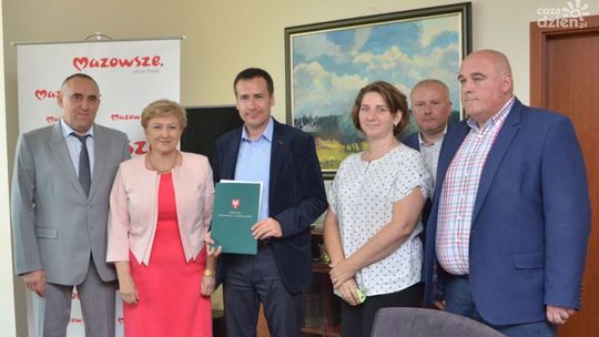 Białobrzegi. Sztuczne lodowisko stanie na rynku