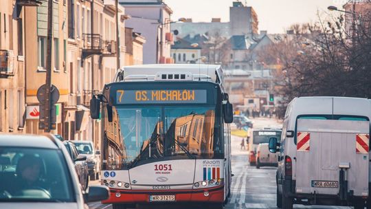 Bieg Kazików 2024. Objazdy autobusów i zmiany w ruchu 