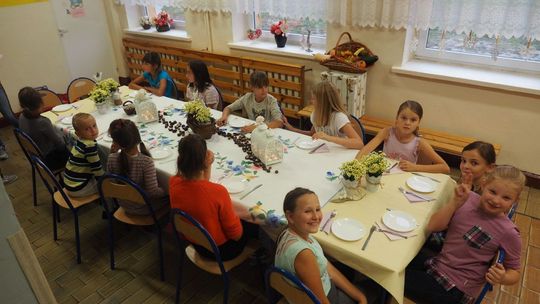 Bieniędzice. Warsztaty dekorowania stołu