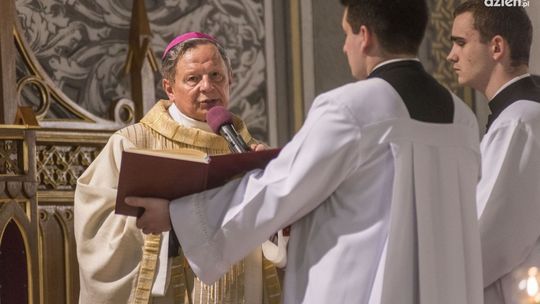 Biskup radomski Henryk Tomasik zaprasza na rekolekcje wielkopostne