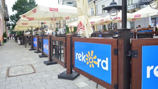 Bistro 37 w kolorach Radia Rekord