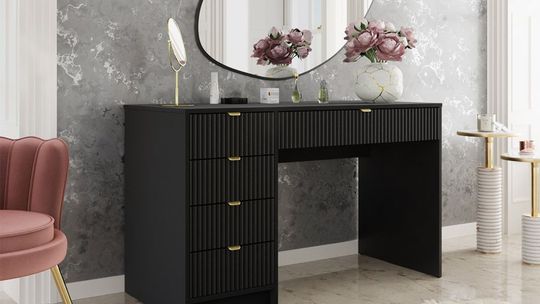 Biurko — model do wielu zadań