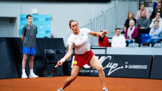 BJK Cup: Katarzyna Kawa bez szans w starciu z Martą Kostiuk na otwarcie meczu Polska - Ukraina