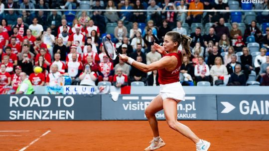 BJK Cup: Maja Chwalińska postawiła się Elinie Switolinie. Ambitna Polka przegrała jednak 0:2