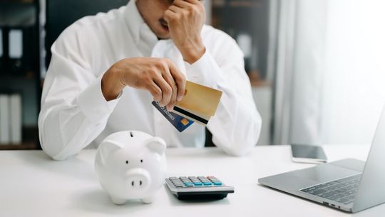 Blokada konta bankowego – Co robić, gdy Twój rachunek został zablokowany?