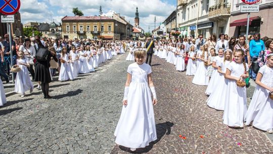 Boże Ciało - procesja ulicami miasta