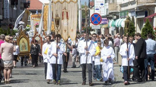 Boże Ciało - ulicami miasta przejdą procesje