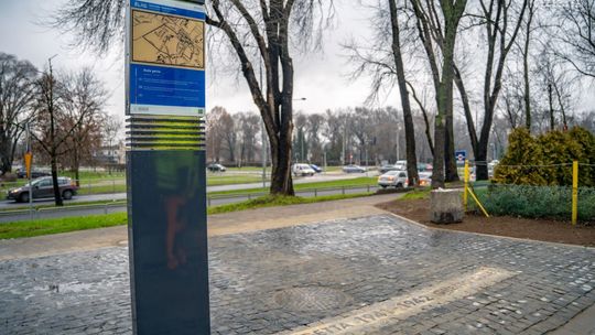Brama getta upamiętniona przy ul. Szpitalnej