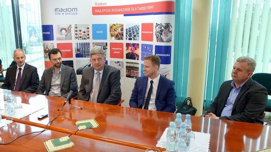 Branża IT w Radomiu rozwija się. Ale brakuje informatyków!