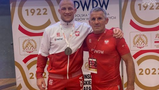 Brąz Arkadiusza Kułynycza na Memoriale Pytlasińskiego