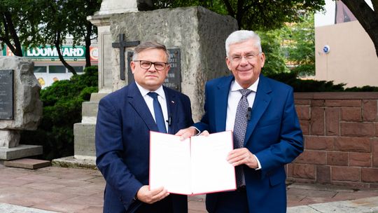W hołdzie bohaterom - konferencja senatorów PiS