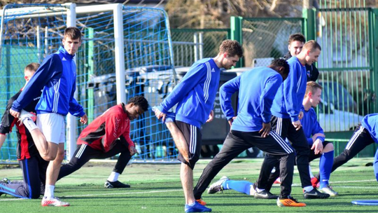 Broń gotowa na Hutnika