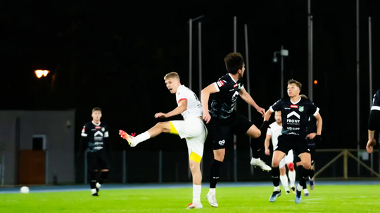 Broń pewnie pokonała KS CK Troszyn!