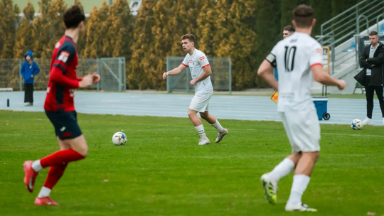 Broń zmierzy się na wyjeździe z Olimpią Elbląg