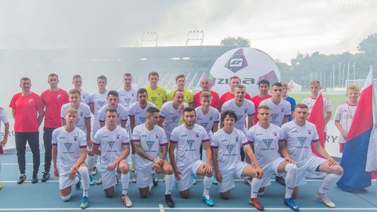 Broń powraca do domu. Na inaugurację zagra z beniaminkiem