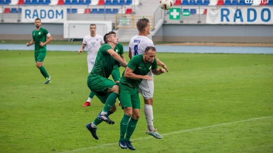 Broń powstrzymała lidera. Fantastyczny gol 18-letniego Machajka