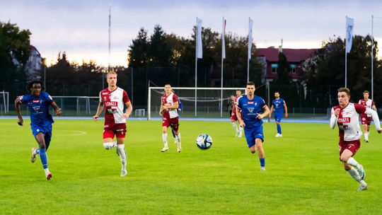 Broń Radom podejmuje ŁKS Łomża w jubileuszowym spotkaniu