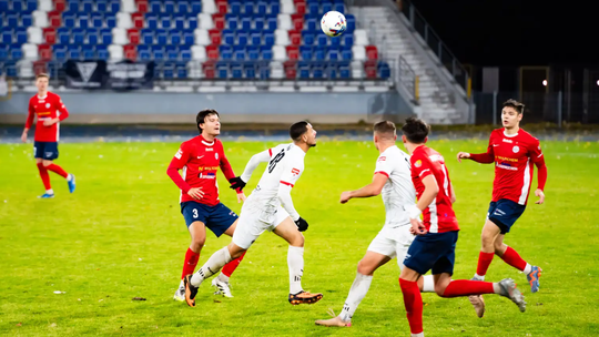 Broń Radom pokonała lidera!