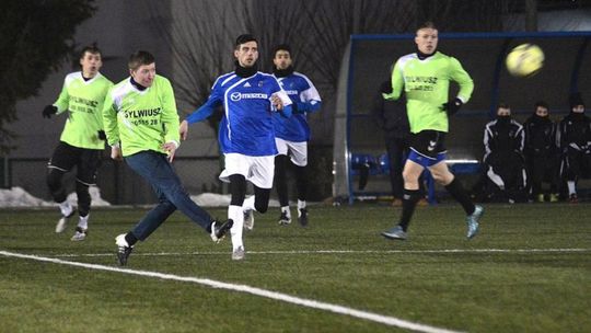 Broń Radom rozstrzelała Nidę Pińczów!